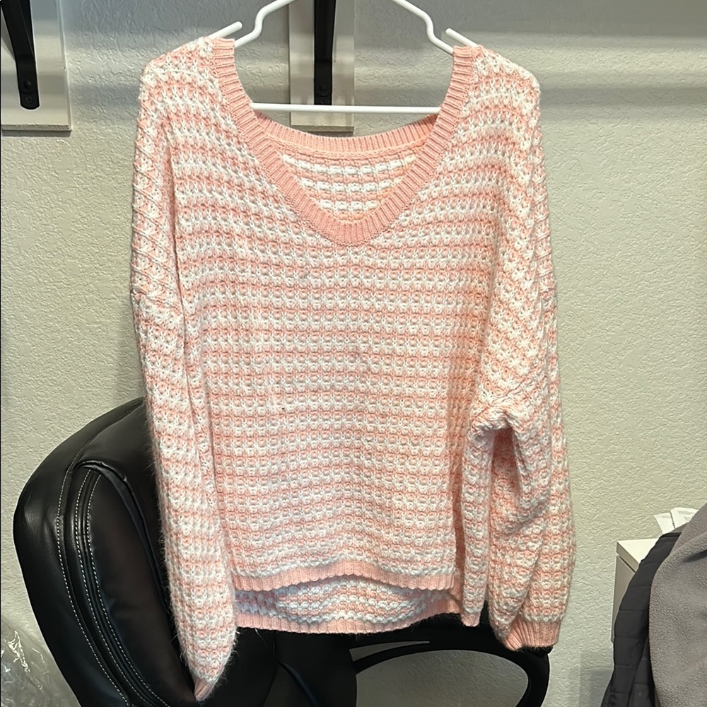 Pink and White Women's Sweater - Picture 2 of 6